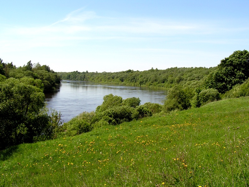 Западная Двина возле д. Старое Село, вблизи самой низкой точки района