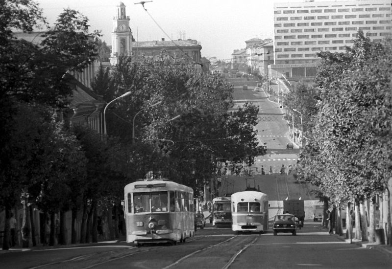 Файл:Leninskaя street 1975.jpg