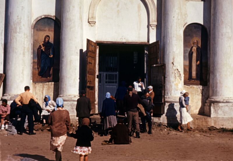 Файл:Pokrovskaya-cerkov-papert-avgust-1941.jpg