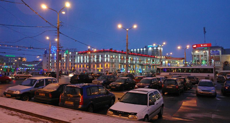 Файл:Parking2013.jpg