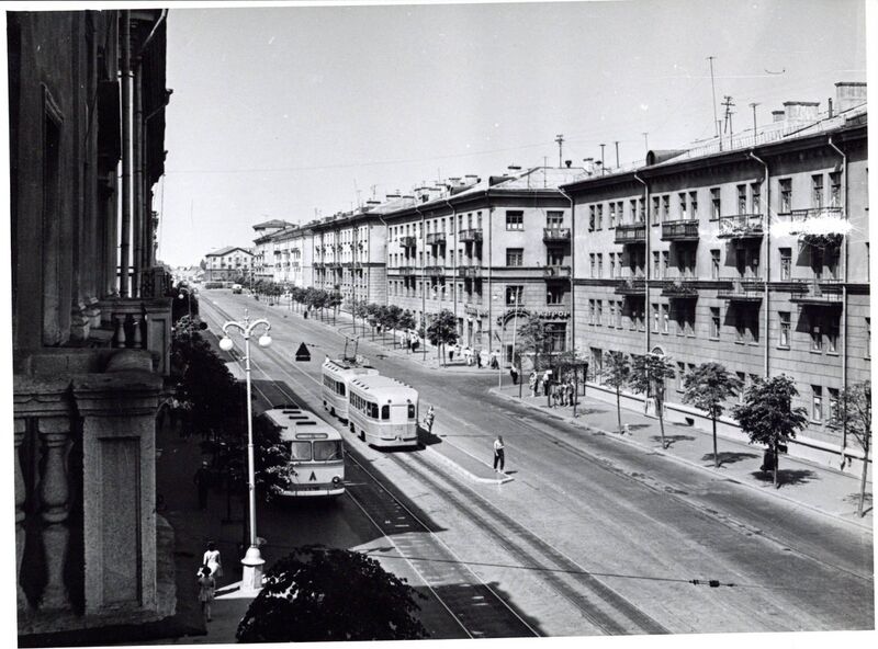 Файл:Ul.Lenina-1964.jpg