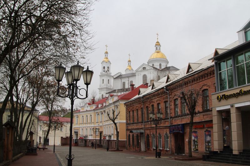 Файл:Tolstoy 2011.jpg