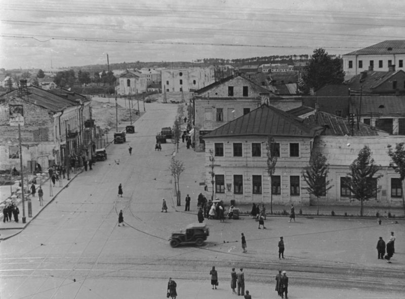 Файл:Zamkovaya-1954.jpg