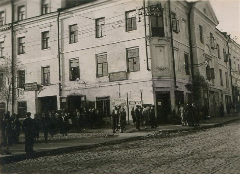 Файл:Mayakovskogo, 1.jpg