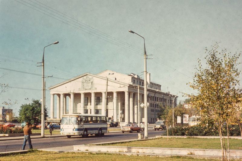 Файл:Cartouche Theatre.jpg